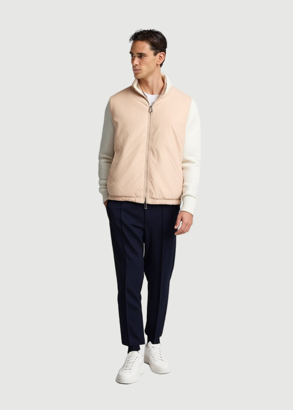 The Novaro Gillet - Sand
